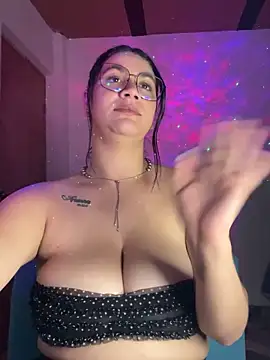 roldanmary's Live XXX Chat