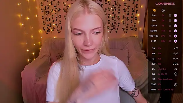 Chat XXX en directo de AnyaTaylor_