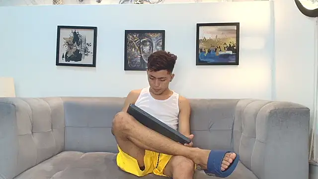 AVENGER_BOYS2026 élő XXX-chatje