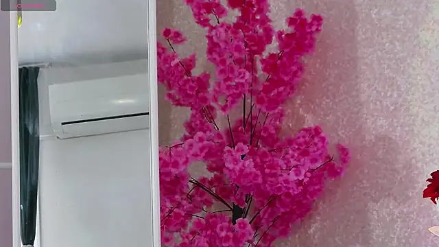 MelaniaJade's Live XXX Chat