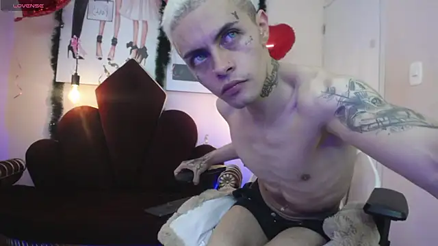 Dhalton_x's Webcam Show