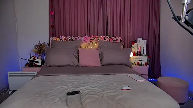 Cosmic_Sia's Live XXX Chat