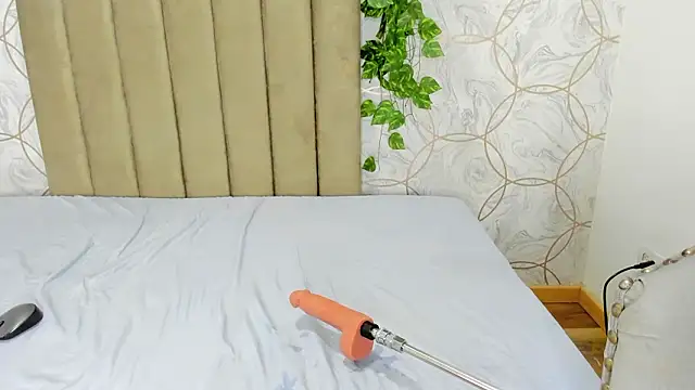 naia_cox's Live XXX Chat