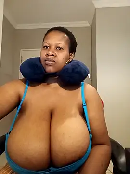 bustylisa1983n Live XXX chat