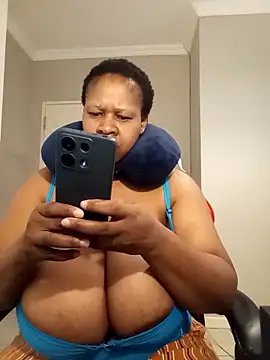 bustylisa1983 现场XXX聊天