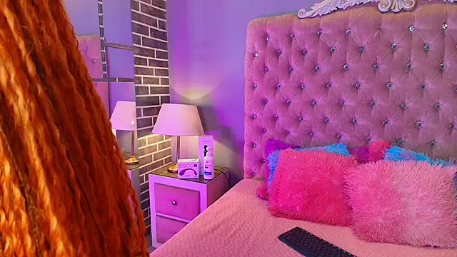 Živý XXX chat AdelaineBest