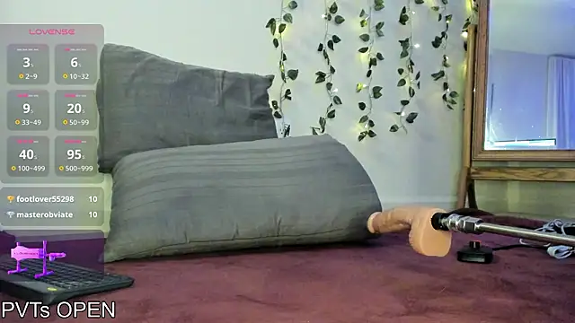 دردشة Peaches_N_Kreme الجنسية المباشرة