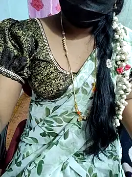 Chat XXX en directo de lolida69thamil