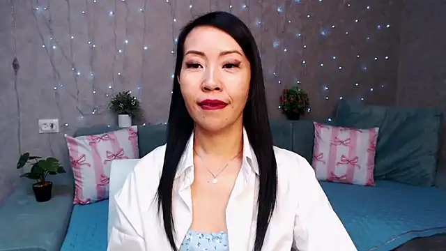 LiaPak 现场XXX聊天