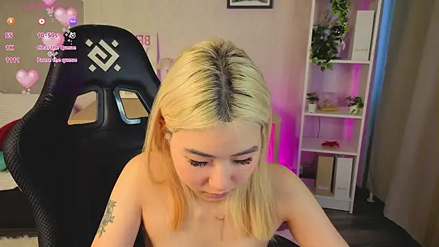 Онлайн чат XXX Aisi_18