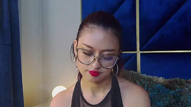 Ivanna_Teaser élő XXX-chatje