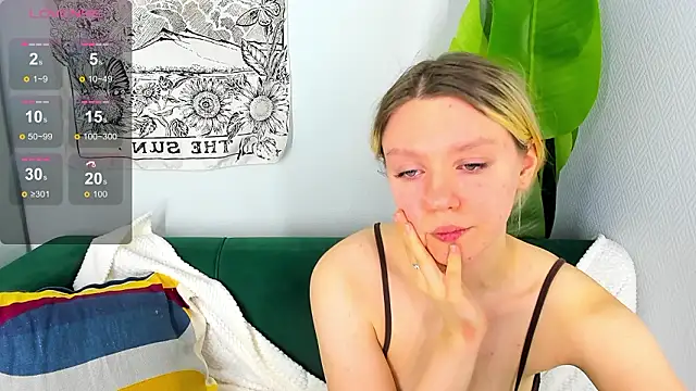 Онлайн чат XXX Monisees