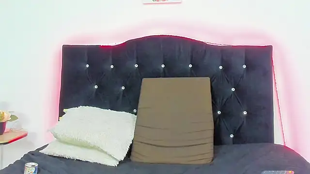 eren_jeager: онлайн-секс-чат