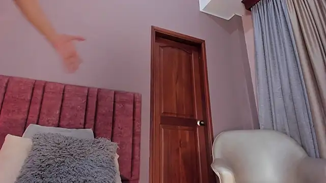 Živý XXX chat MiaaHarperr