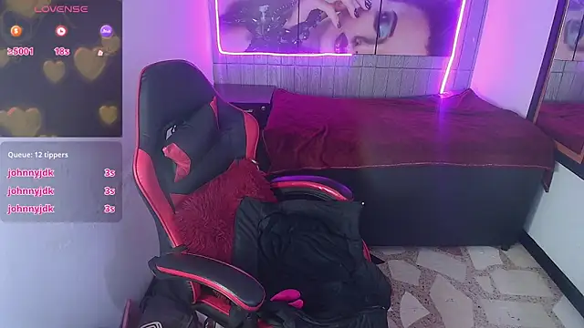 Онлайн чат XXX honeyluxe_