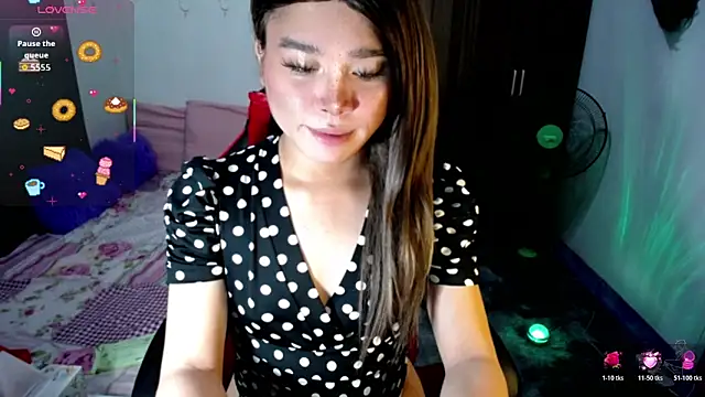 sofiathe1st: онлайн-секс-чат