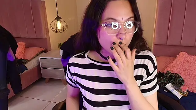 Hanabie_ live XXX chat