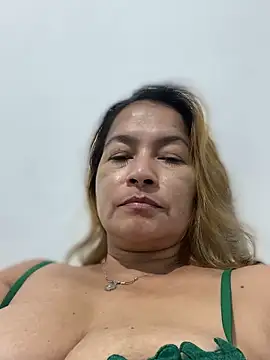 Chatroom XXX en direct de Jlo_69