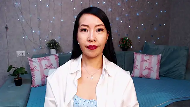 LiaPak 即時 XXX 聊天