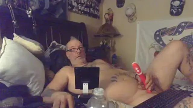 Živý XXX chat bigdaddyrooster