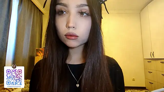 Chatroom XXX en direct de Qwami_Amie