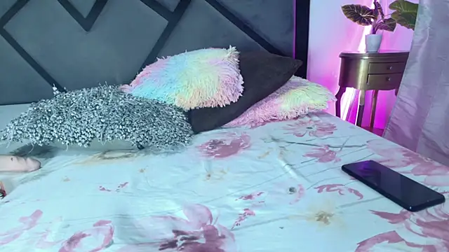 Živý XXX chat BayleyTastty