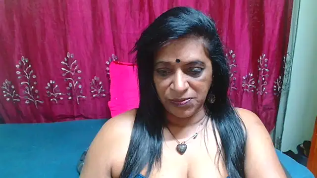 Chatroom XXX en direct de INDIANFUSION