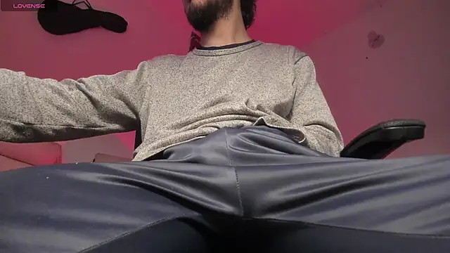 s_sven03 – Live XXX-chat