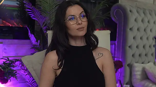 SeductiveMom's Live XXX Chat