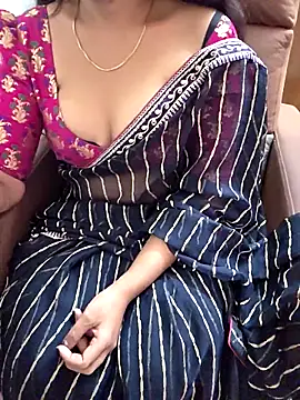 Roja-Telugu777 Live XXX Chat