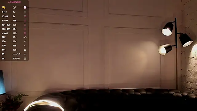 Dark_Moni's Live XXX Chat