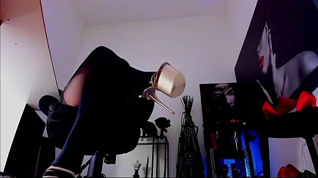 Chat XXX en directo de MistressDemisweet