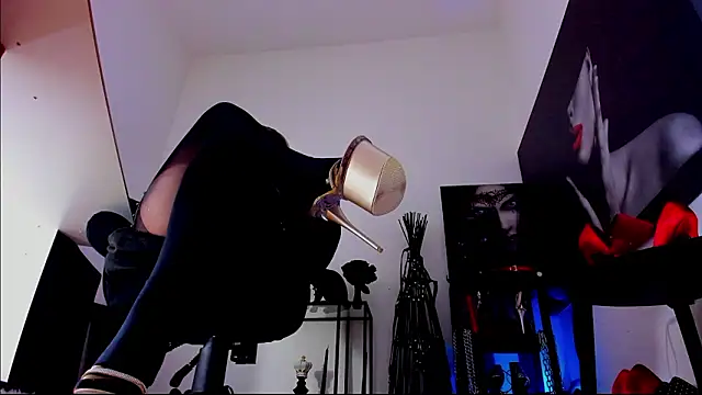 MistressDemisweet's Live XXX Chat