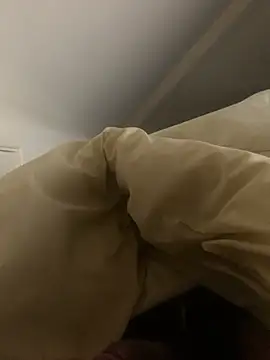 Jay78616 Adlı Modelin Canlı XXX Sohbeti