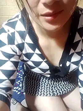 Belinda-686 现场XXX聊天