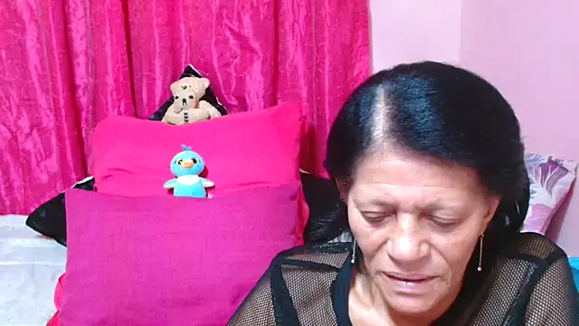 SLUTTYROXY 在線直播表演