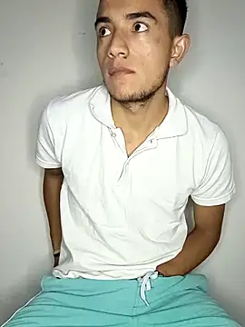 Thick_Cock 现场XXX聊天