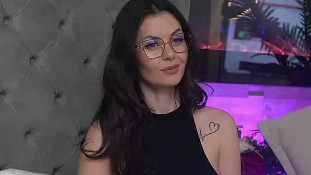 SeductiveMom's Live XXX Chat