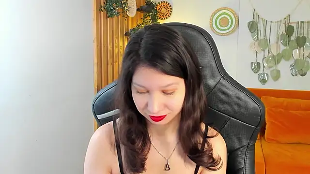 SaraDenars' Live XXX Chat