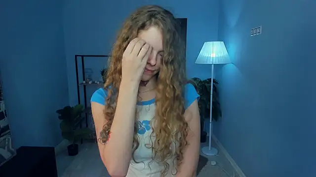 RayaNenlia Adlı Modelin Canlı XXX Sohbeti