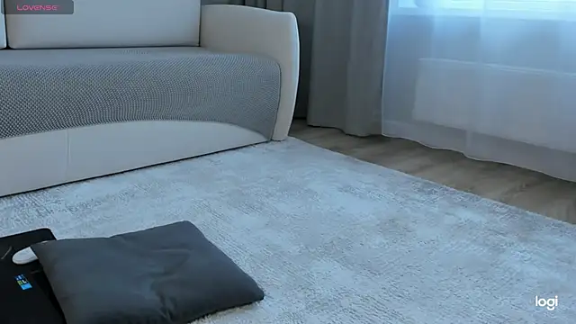 AmelinaLove Adlı Modelin Canlı XXX Sohbeti