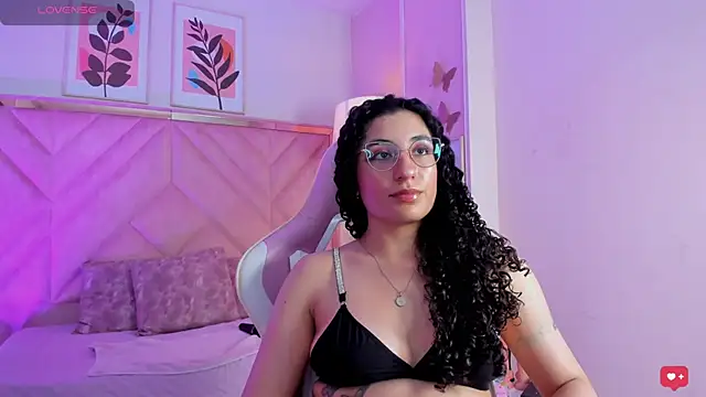 Chat +18 de DemiJones_ ao vivo