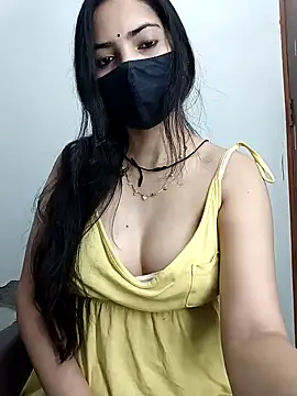 PUNAM456 Adlı Modelin Canlı XXX Sohbeti