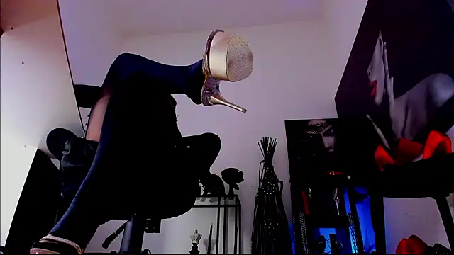 Czat XXX na żywo – MistressDemisweet