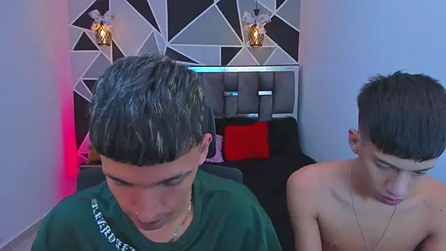 Juan_Nd_Steven Adlı Modelin Canlı XXX Sohbeti