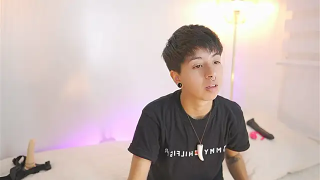 tommy_blue 라이브 XXX 채팅