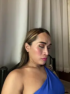 RomanticPearlTS Adlı Modelin Canlı XXX Sohbeti