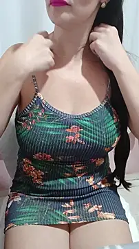 Czat XXX na żywo – _SexyPetite_