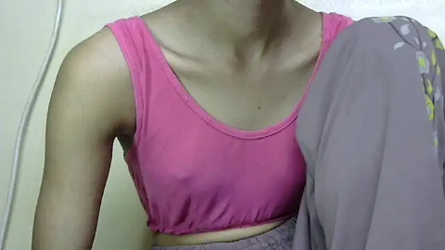 Chat XXX en directo de Anu_tiny