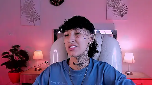 Czat XXX na żywo – Luci_Rose